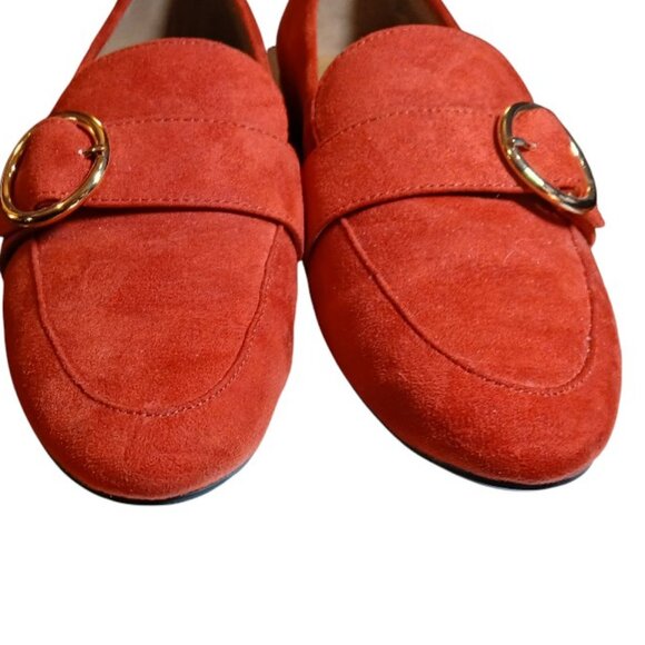 NINE WEST Red Suede Loafers with Gold Buckle Size 8M NWOT - Picture 4 of 9